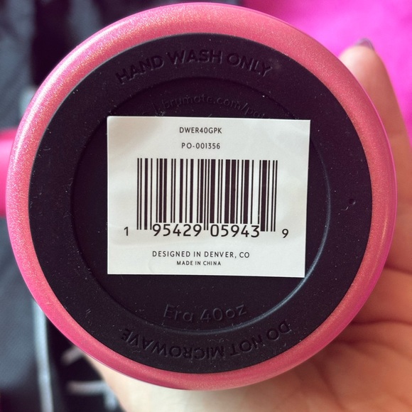 🩷BNWT , Brumate Glitter Pink Era 40oz 🩷 - Picture 2 of 4